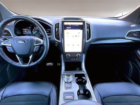 Used 2023 Ford Edge ST-Line image 7