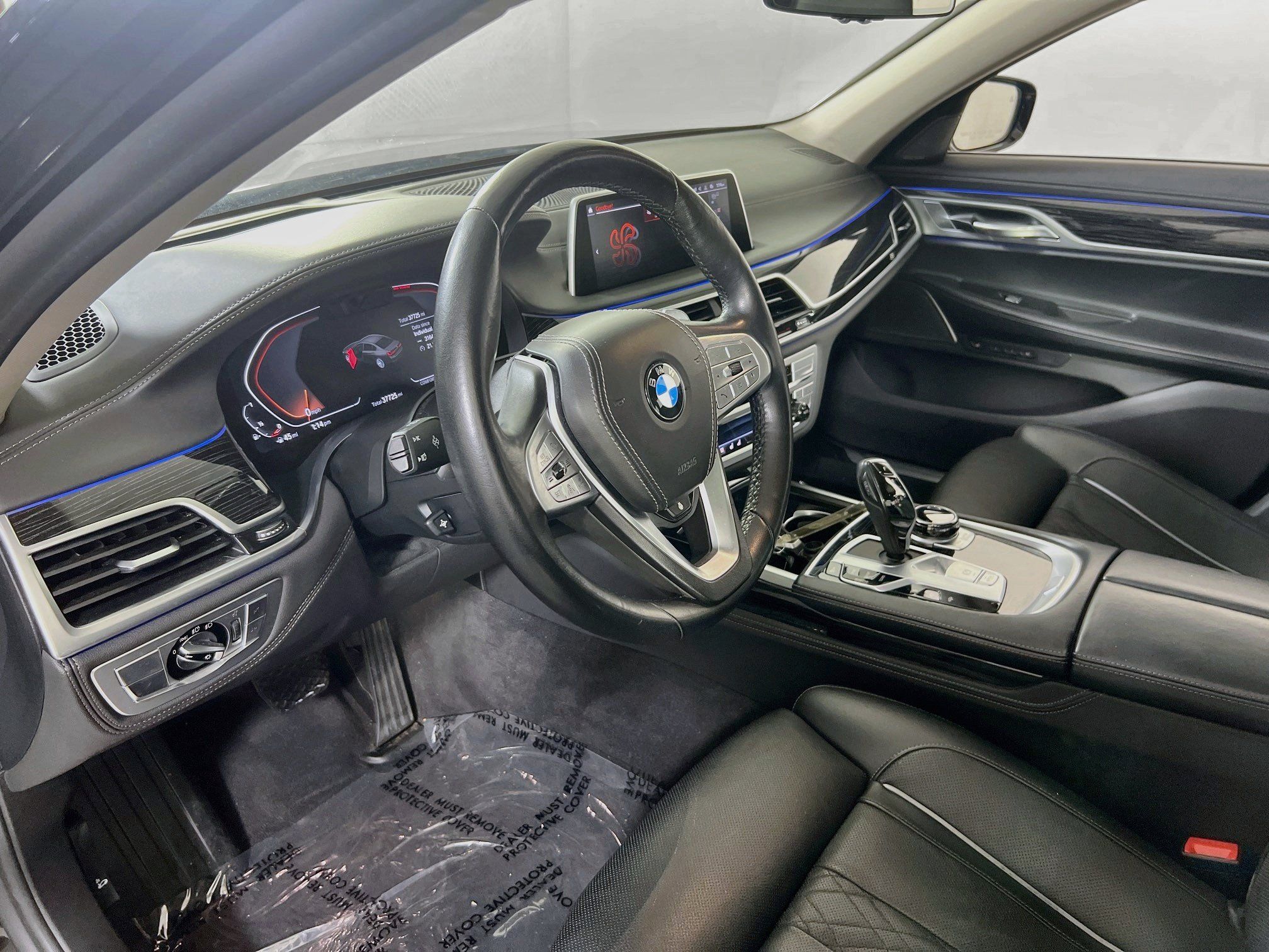 Used 2022 BMW 750i xDrive w/ Executive Package AWD/4WD image 9