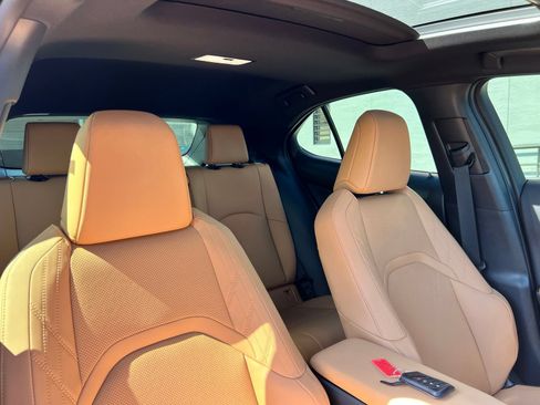 Used 2025 Lexus UX 300h FWD w/ Cold Area Package image 65