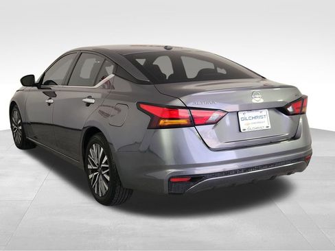 Used 2024 Nissan Altima 2.5 SV image 7