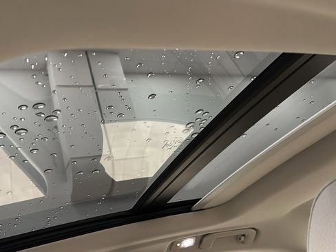 Certified 2024 Volvo S60 T8 Ultimate image 26