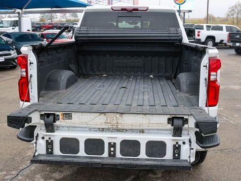 Used 2023 Chevrolet Silverado 2500 High Country w/ Z71 Off-Road Package AWD/4WD image 11