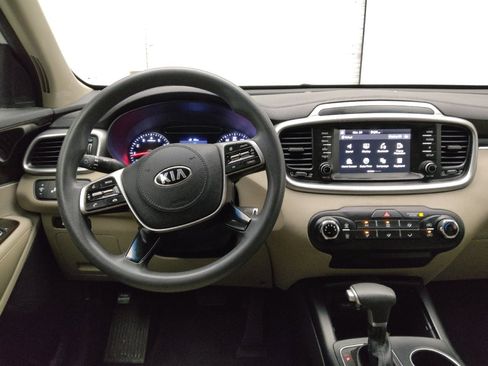 Used 2020 Kia Sorento LX image 22