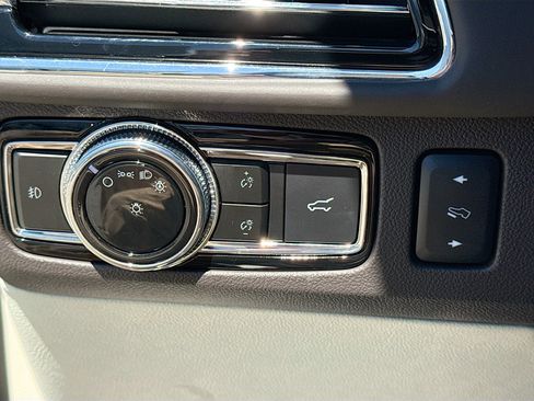 Used 2021 Lincoln Navigator Black Label AWD/4WD image 34