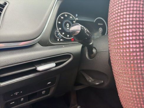 Used 2020 Hyundai Sonata Limited w/ Preferred Accessory Package image 24