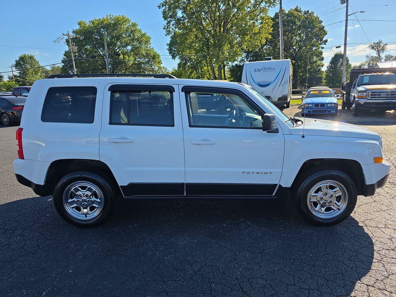 Used 2017 Jeep Patriot Sport w/ Power Value Group AWD/4WD image 21