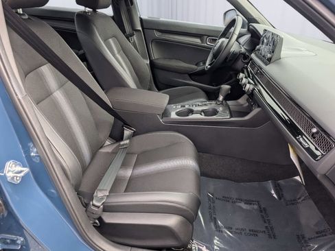 Certified 2025 Honda Civic Sport image 9