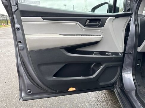 Used 2020 Honda Odyssey EX image 21