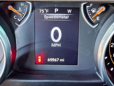 Used 2018 Jeep Wrangler Unlimited Sport S AWD/4WD image 12
