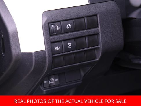 Certified 2024 Toyota Tacoma TRD Off-Road AWD/4WD image 15