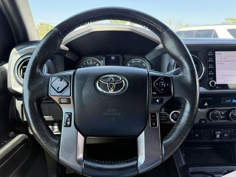 Used 2021 Toyota Tacoma TRD Off-Road RWD image 15