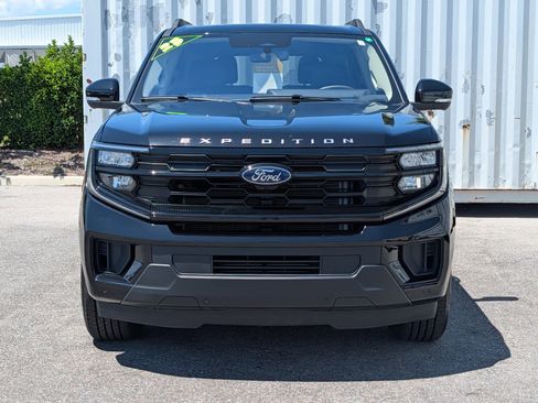 Certified 2025 Ford Expedition Active RWD image 8
