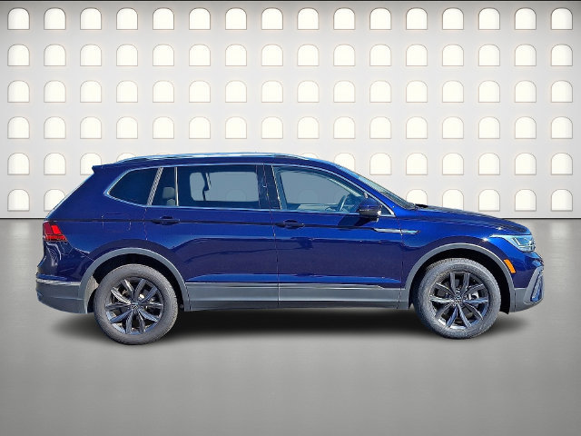 Used 2023 Volkswagen Tiguan SE FWD image 7
