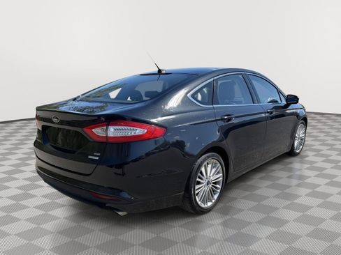 Used 2015 Ford Fusion SE w/ Equipment Group 202A FWD image 7