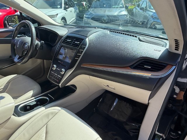 Used 2019 Lincoln MKC Select w/ Select Plus Package FWD image 20