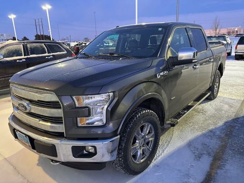 Used 2016 Ford F150 Lariat image 3