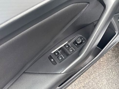 Used 2021 Volkswagen Jetta R-Line w/ R-Line Cold Weather Package image 10