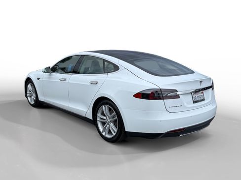 Used 2014 Tesla Model S image 3