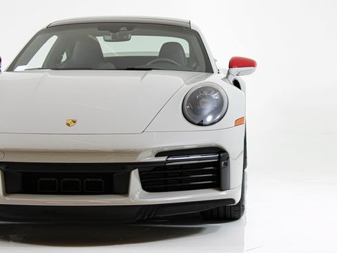 Used 2025 Porsche 911 Turbo S AWD/4WD image 13
