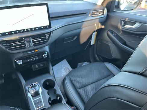 New 2026 Ford Escape SE image 15