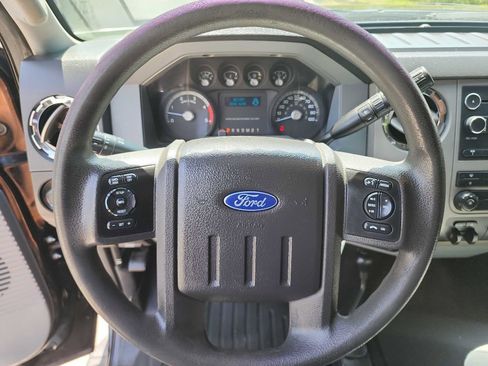 Used 2016 Ford F350 XLT w/ XLT Interior Package image 21