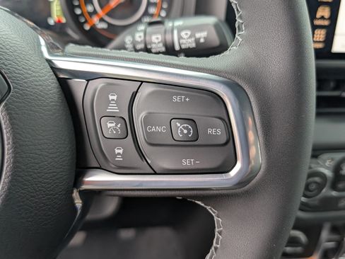 New 2026 Jeep Wrangler Unlimited Sahara AWD/4WD image 19
