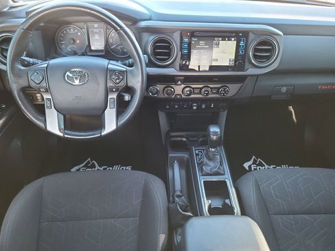 Used 2018 Toyota Tacoma TRD Sport w/ Technology Package image 28