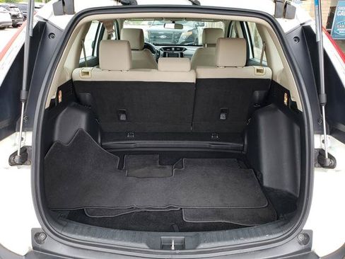 Used 2017 Honda CR-V LX image 5