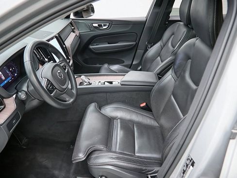 Used 2023 Volvo XC60 B6 Ultimate w/ Protection Package Premier image 13