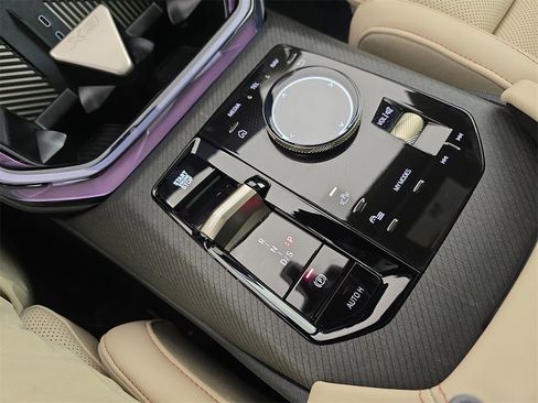 Used 2025 BMW X3 xDrive30i w/ Convenience Package image 27