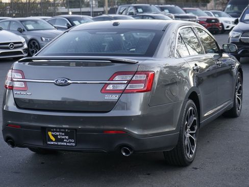 Used 2019 Ford Taurus SHO image 8