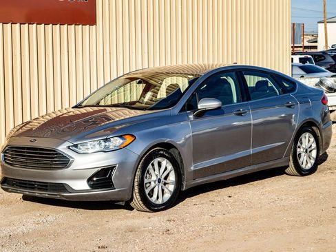 Used 2020 Ford Fusion SE image 8