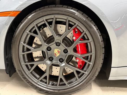 Certified 2026 Porsche 911 Targa 4 GTS AWD/4WD image 12