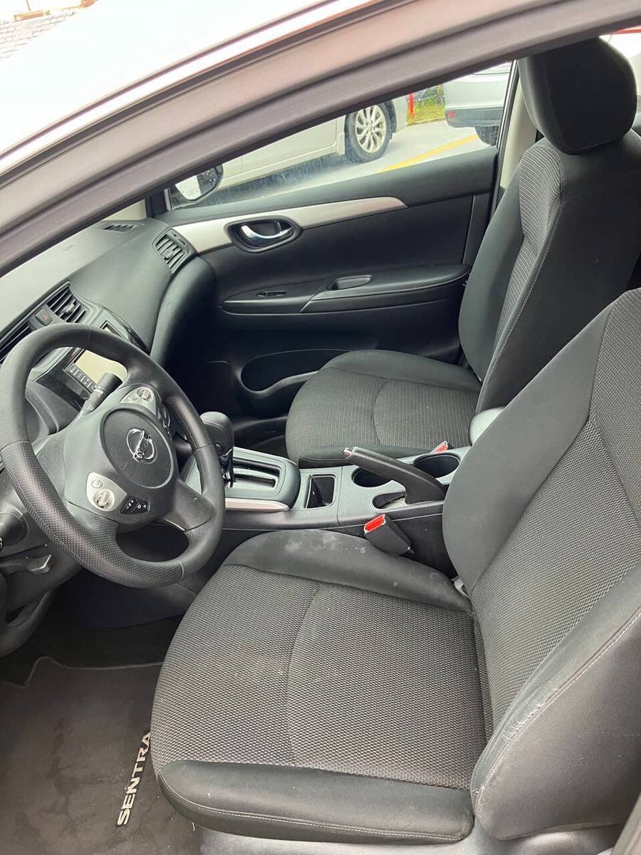 Used 2019 Nissan Sentra S FWD image 11