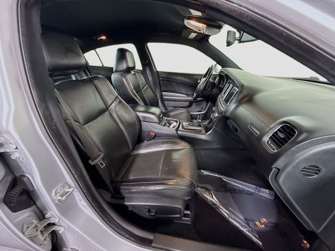 Used 2020 Dodge Charger SXT w/ Plus Group image 29