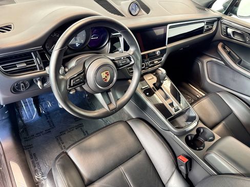 Used 2024 Porsche Macan S AWD/4WD image 4