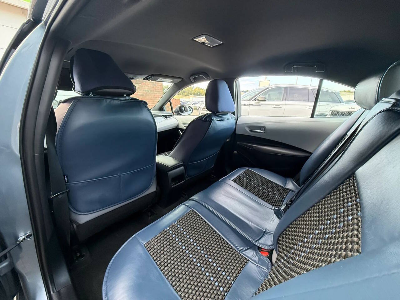 Used 2021 Toyota Corolla SE FWD image 18