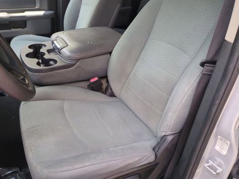 Used 2016 RAM 1500 Classic SLT RWD image 17