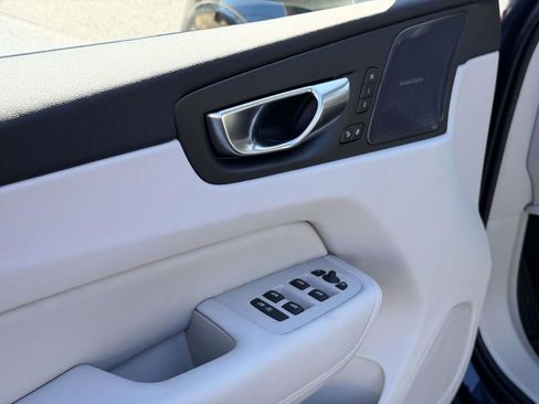 New 2026 Volvo XC60 B5 Ultra w/ Protection Package Premier image 17