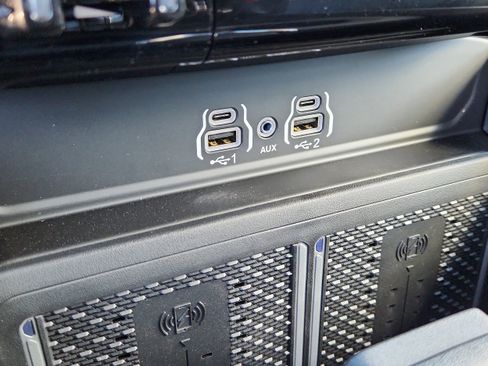 New 2026 RAM 3500 Laramie AWD/4WD image 22
