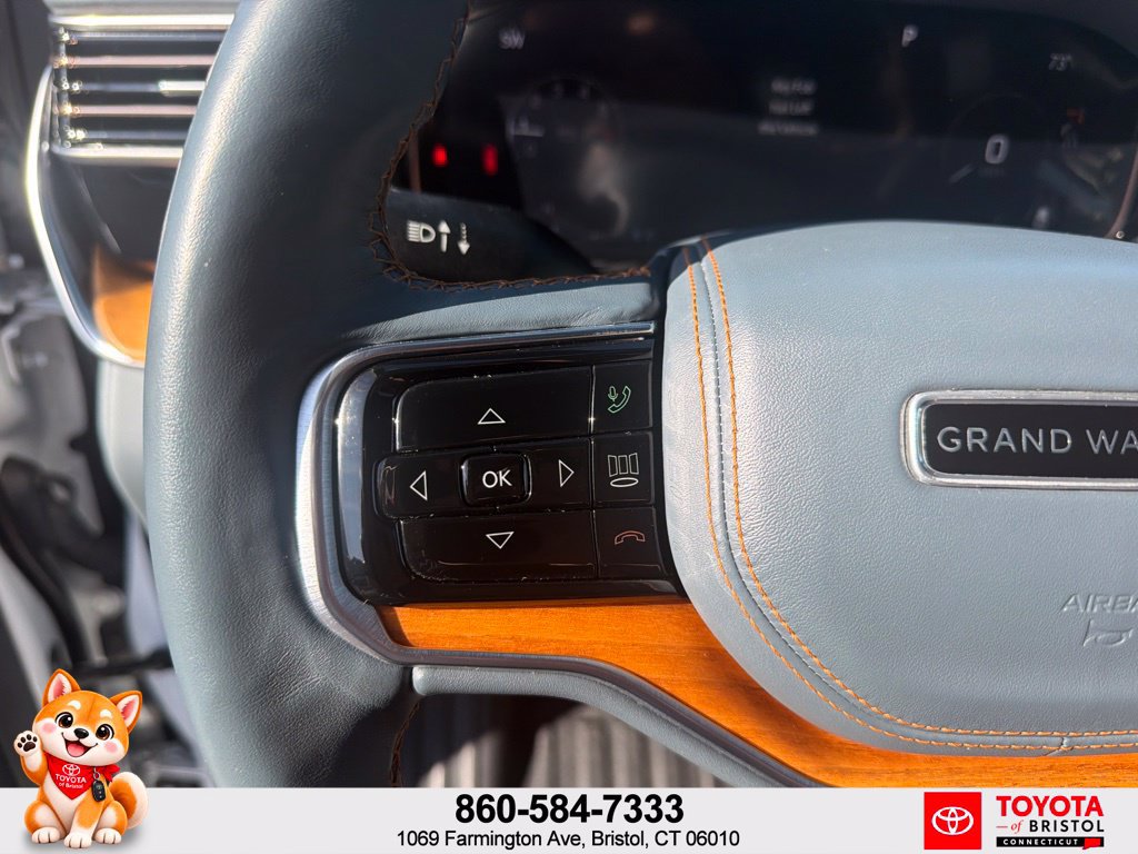 Used 2023 Jeep Grand Wagoneer Series III AWD/4WD image 20