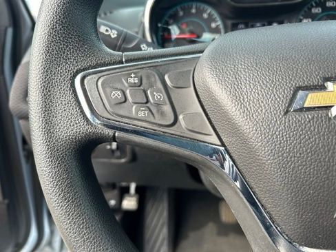 Used 2017 Chevrolet Cruze LT w/ Convenience Package FWD image 16