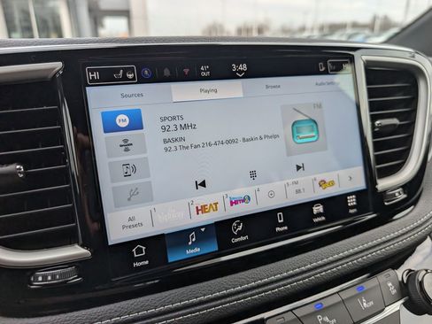 New 2026 Chrysler Pacifica Select FWD image 27