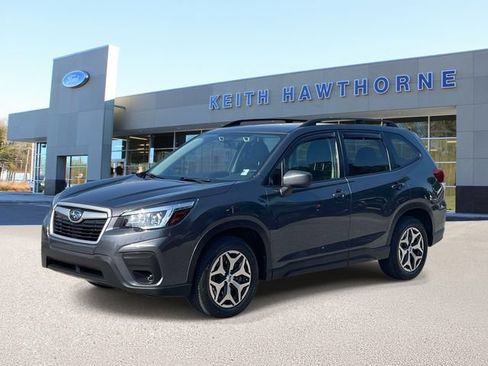 Used 2020 Subaru Forester Premium w/ Popular Package #1 AWD/4WD image 3