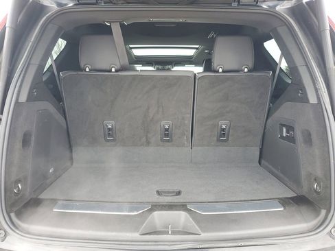 Used 2023 Cadillac Escalade Premium Luxury w/ LPO, Radiant Package image 32