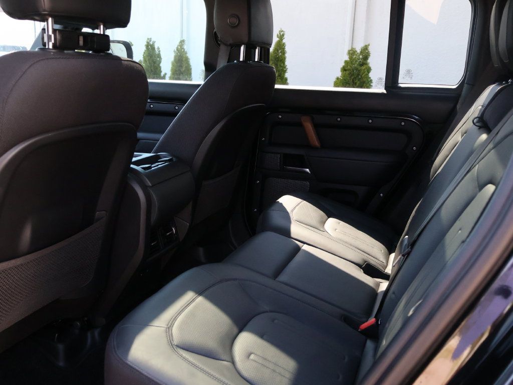 Used 2023 Land Rover Defender 110 X AWD/4WD image 19