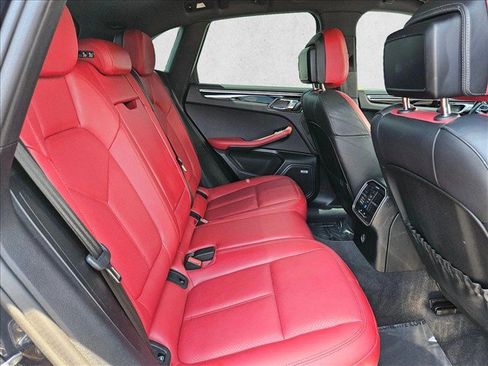 Used 2019 Porsche Macan S AWD/4WD image 25