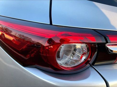 Used 2023 MAZDA CX-9 Touring image 30