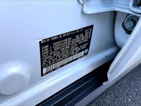 Used 2024 Honda HR-V Sport image 16