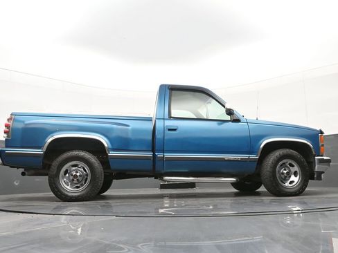 Used 1992 Chevrolet Silverado 1500 Base image 30